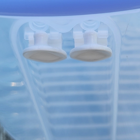 Large Tupperware Fridge Smart Fruit & Veggie Sheer Container with Lid - Picture 3 of 10